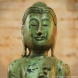 Buddhastatue aus Holz