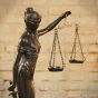 Justitia als Bronzeskulptur