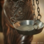 Justitia Waage aus Bronze