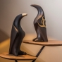 schwarze Pinkwin Skulpturen