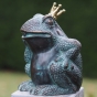 Bronzeskulptur Froschkönig Vincent als Wasserspeier
