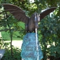 Bronzeskulptur Wasserspeiender Drache mit brauner Patina 