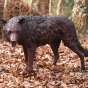 Bronzeskulptur Wolf stehend mit brauner Patina 