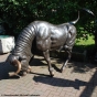 Bronzeskulptur Stehender Stier mit brauner Patina 