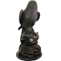 Bronzeskulptur "Mäusebussard auf Felsen"