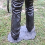 Bronzeskulptur "Junges Cowgirl mit Lasso"