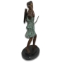 Schrägansicht der Bronzefigur Diana