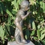 Knabe Junge aus Bronze