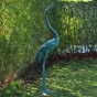 Bronzeskulptur "Stehender Kranich, Kopf nach oben"