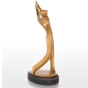 Seitenansicht der Bronzeskulptur "Golfer"