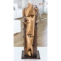 Seitenansicht der Bronzeskulptur "Mieder"