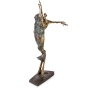 Frontansicht der Bronzefigur "Sommer" von Woytek