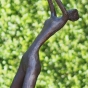 Bronzefigur Mutter