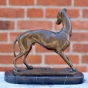 Bronzefigur Windhund 