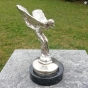 Bronzeskulptur "Spirit of Ecstasy - Emily" auf Marmorsockel