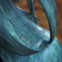 Bronzeskulptur Abstraktes Liebespaar in Topas Blau Nahaufnahme 