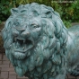 Gartenskulptur eines Löwen