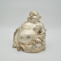 Happy Buddha aus Bronze mit einer silbernen Patina von vorne