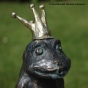 Froschkönig Ottmar als Wasserspeier
