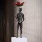 Bronzeskulptur "Thoughts 2 - The Flower" von Raffaella Benetti