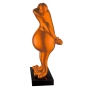 Skulptur "Frosch" auf Marmorsockel, orange