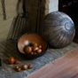 Skulptur "Hazelnut" von Selma Calheira