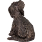Rückansicht der Bronzefigur "Filou"
