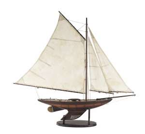 Authentic Models Yacht Ironsides AS167