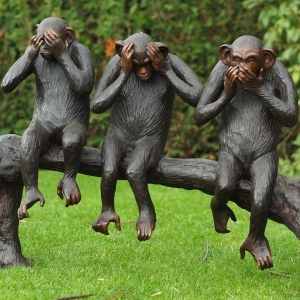 bronzefigur drei affen