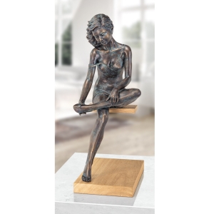 Beispielansicht der Bronzefigur "La Scarpa"