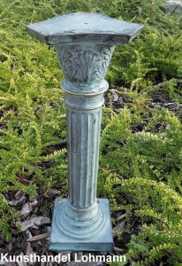 Bronze-Säule
