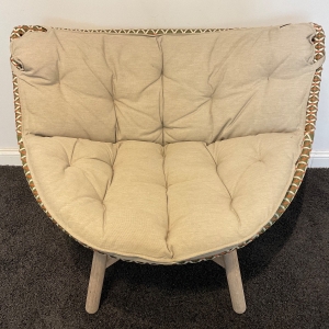 DEDON MBRACE Sessel in chestnut inkl. Kissen - Ausstellungsstück