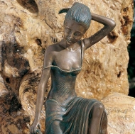 bronzefigur Gartenfigur letizia rottenecker bronze