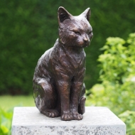 Bronzeskulptur "Ruhende Katze"