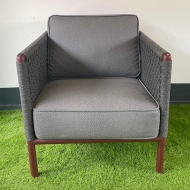 Cane-line Encore Loungesessel in bordeauxrot + dunkelgrau als Ausstellungsstück 