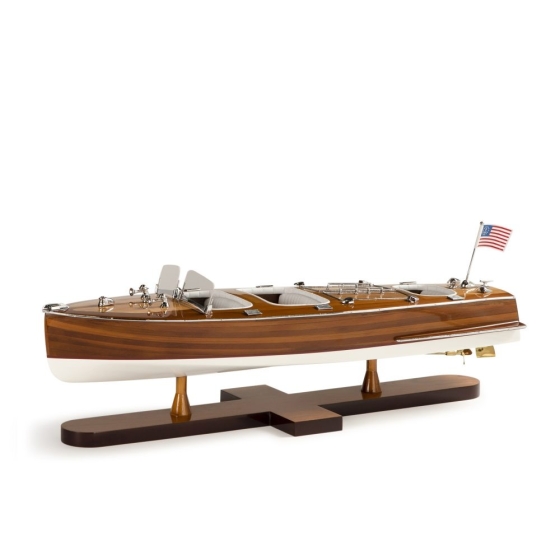 Authentic Models Bootsmodell "Motorboot - Triple Cockpit" - AS183