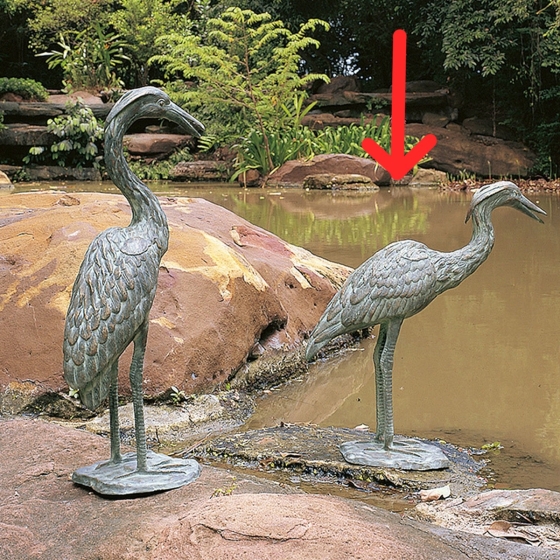 Bronzeskulptur "Graureiher (Gebeugt)"