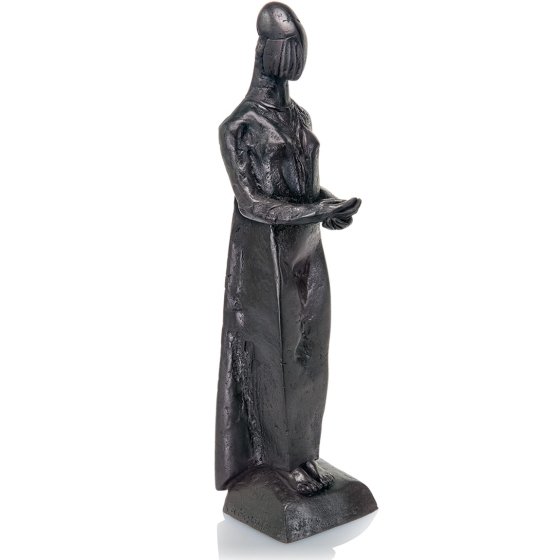 Frontansicht der Bronzefigur "Die Anbieterin"