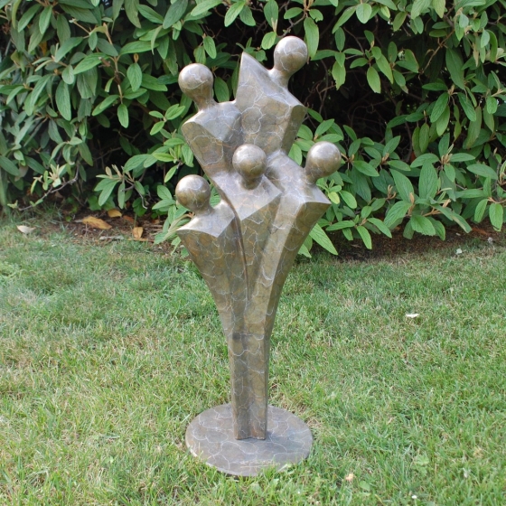moderne bronzefigur familie