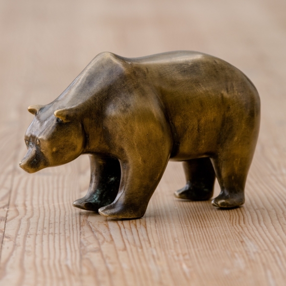 Bronzeskulptur "Bär - Börse" klein von der Seite 